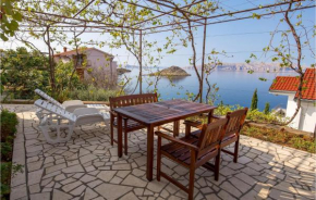Awesome Apartment In Sv,juraj With Wifi